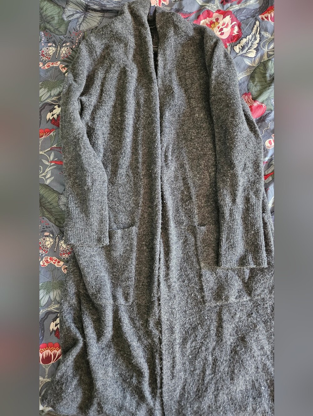 Banana Republic Charcoal Gray Knit Cardigan